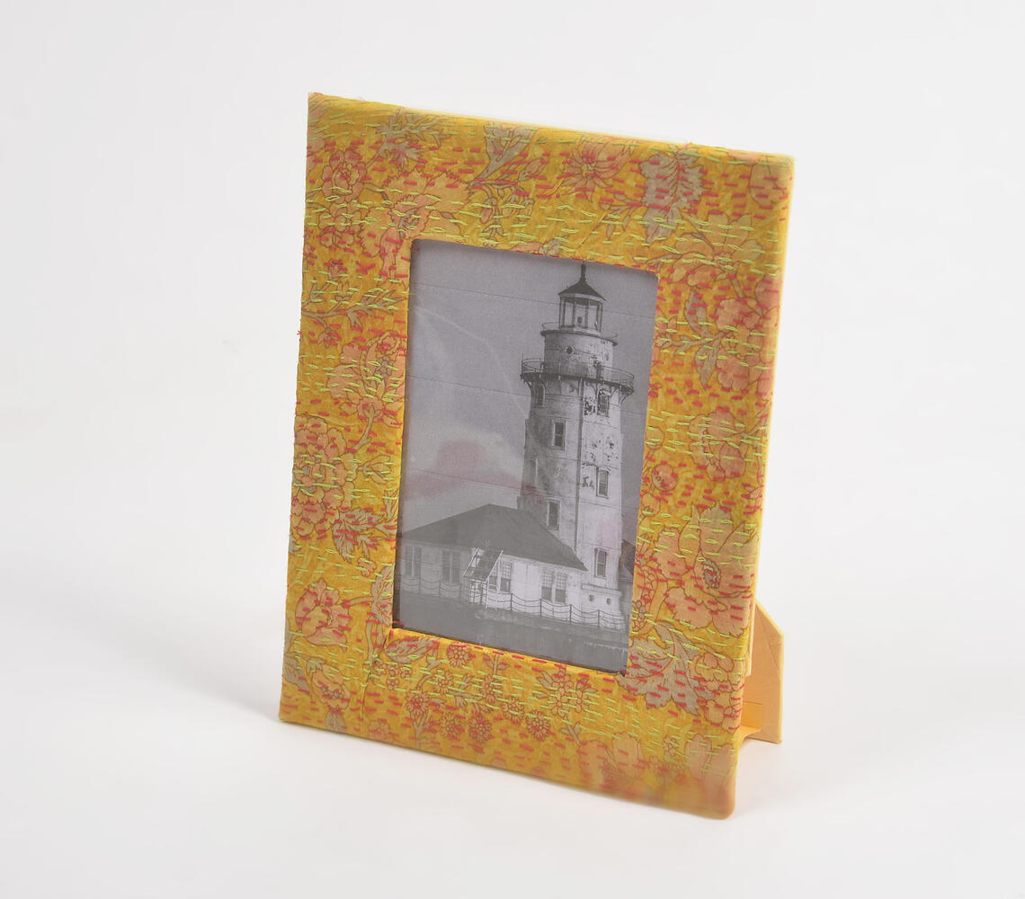 Upcycled Summer floral kantha fabric photo frame - Multicolor - VAQL101013105211