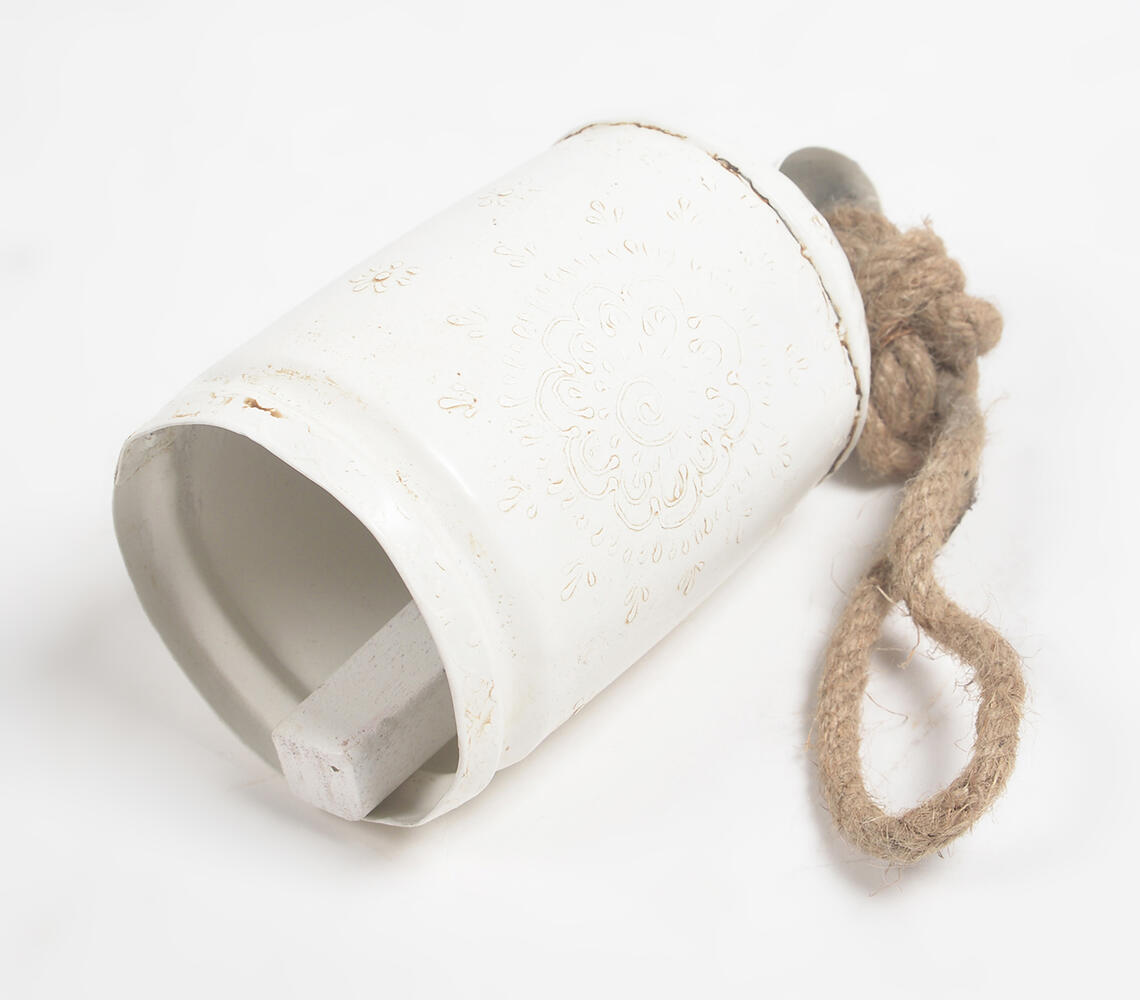 Distress White Iron Bell with Rope - White - VAQL101013110277