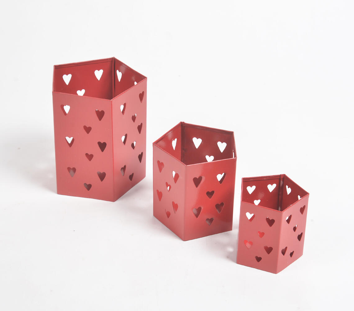 Heart Cut-Out Iron Tea Light Holders (set of 3) - Red - VAQL101013110291