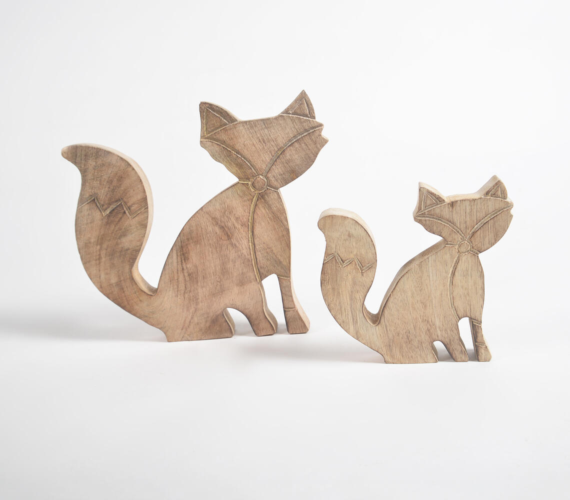 Hand Carved Wooden Decorative Foxes (Set of 2) - Natural - VAQL101013110338