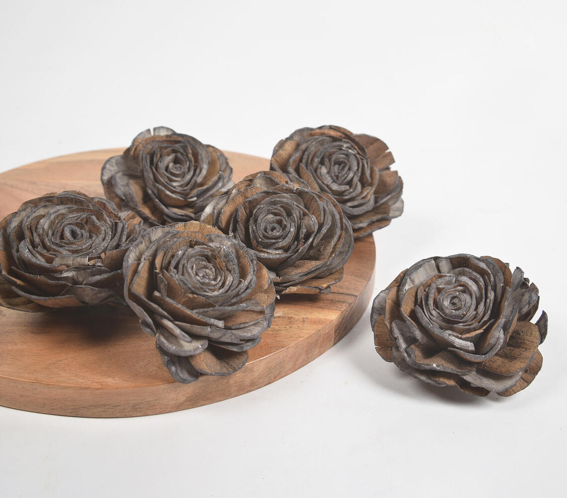 Handcrafted Dark Rose Shola Flowers (set of 6) - Grey - VAQL101013128054