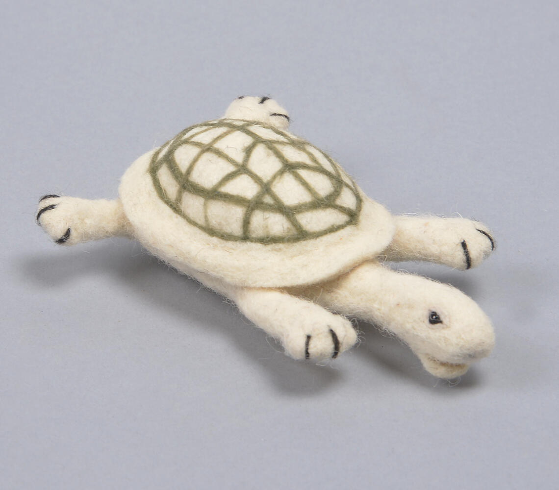 Handmade Felt Cotton Turtle Toy - White - VAQL101016104640