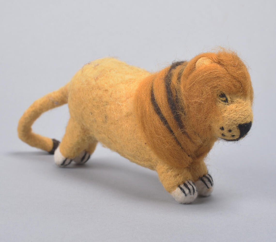 Handmade Felt Cotton Lion Toy - Yellow - VAQL101016104641