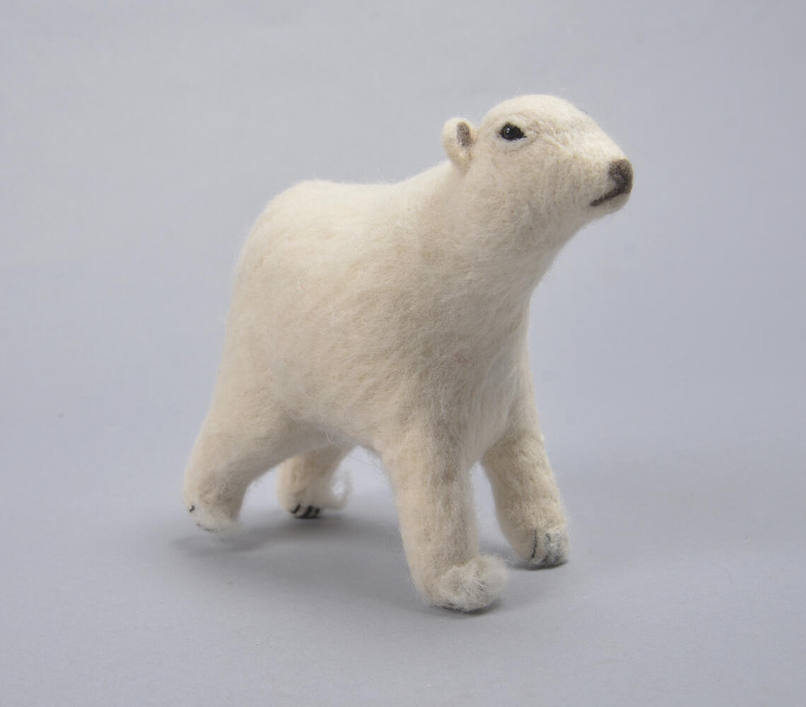 Handmade Felt Cotton Polar Bear Toy - White - VAQL101016104647