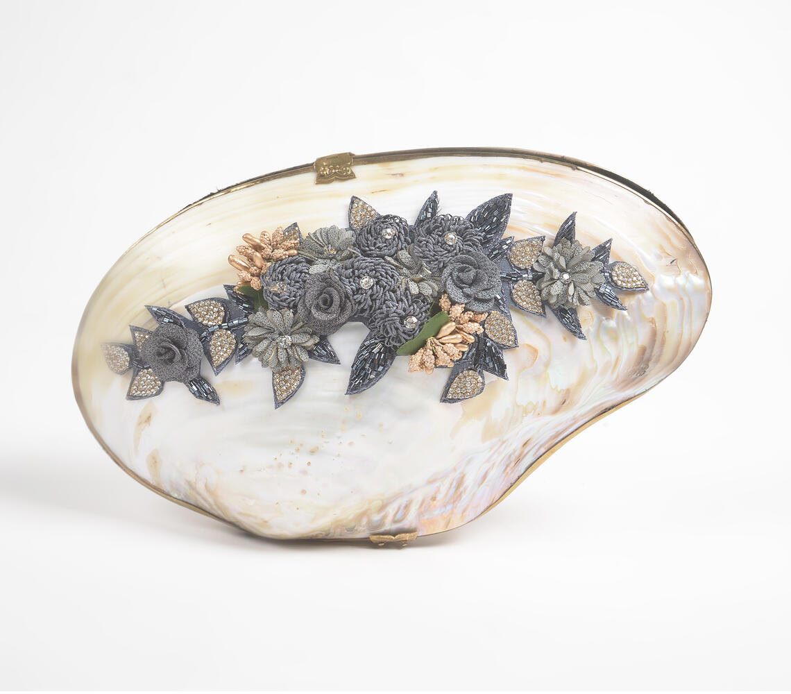 Statement Handcrafted Seashell Jewelry Box - Natural - VAQL101018108416
